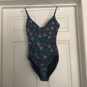 Brand new never worn Garnet Hill bathing suit